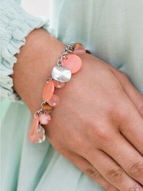 Paparazzi New “Springtime Springs” Coral Disc & Silver Charm Bracelet